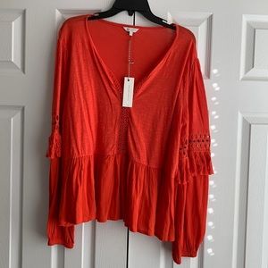 NWT Lucky Brand womens top!! Gorgeous